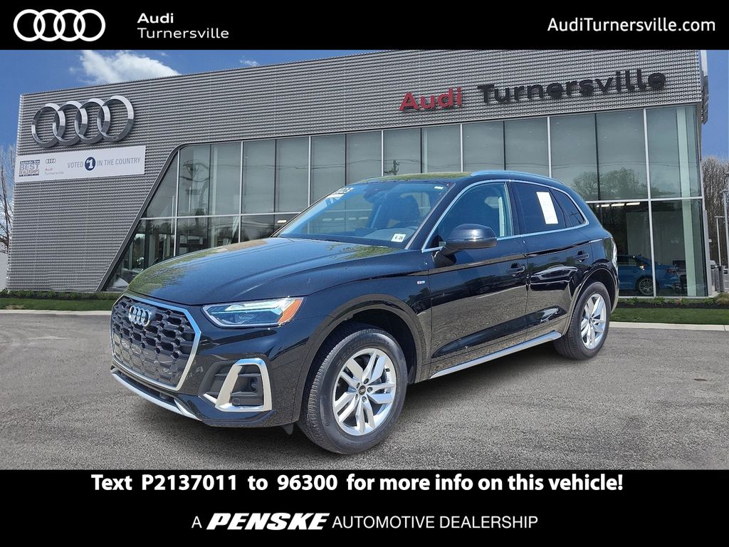 2023 Audi Q5 45 Premium's photo