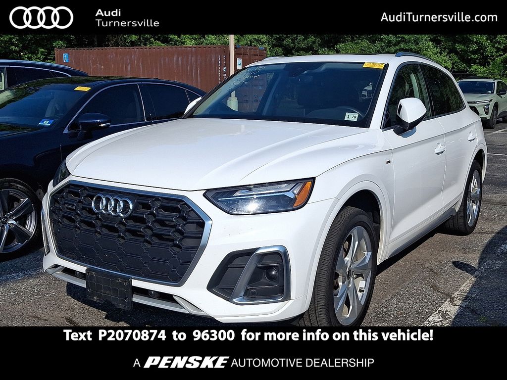 2023 Audi Q5 45 Premium Plus's photo