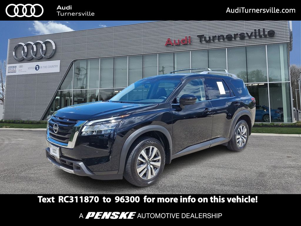 2024 Nissan Pathfinder SL 4WD's photo