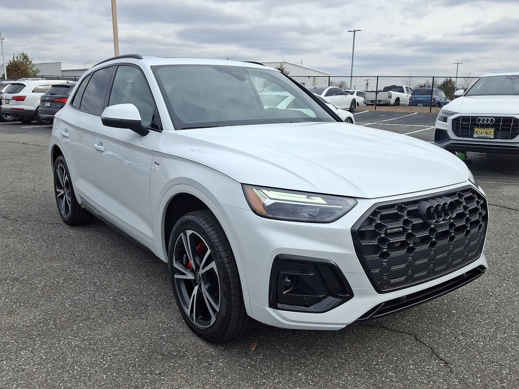 2025 Audi Q5 45 S line Premium Plus photo 2