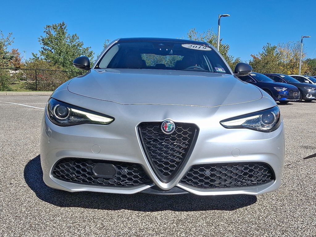 2019 Alfa Romeo Giulia Ti Sport photo 2