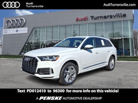 2023 Audi Q7 45 Premium SUV