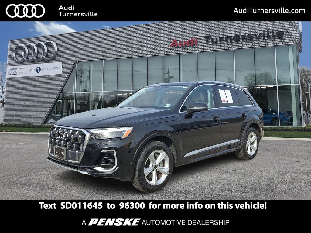 2025 Audi Q7 Premium's photo