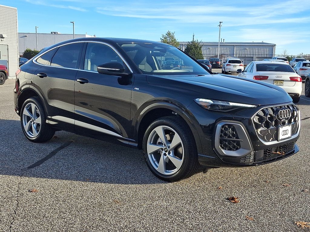 2025 Audi Q5 2.0T Premium Plus photo 2