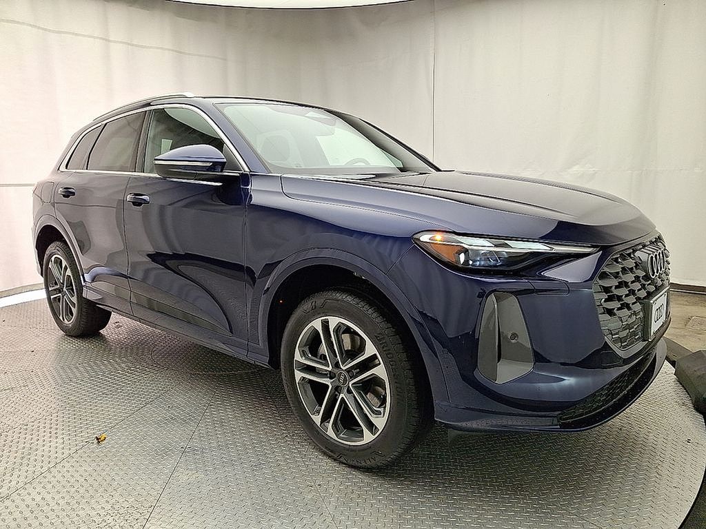 2025 Audi Q5 2.0T Premium photo 2