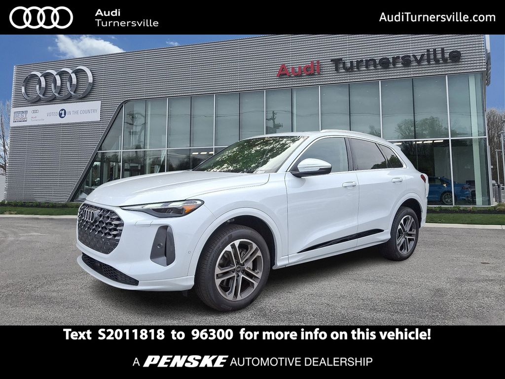 2025 Audi New Q5 Premium's photo