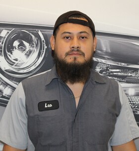 Staff member Leo Bello from ID_38db4abfc1a4