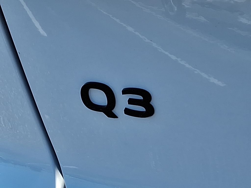 2026 Audi Q3 Base - Photo 11