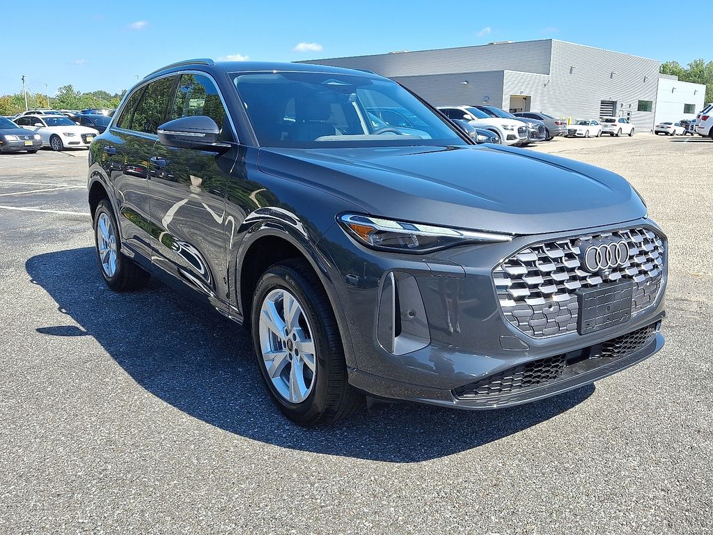 2025 Audi Q5 2.0T Premium photo 2