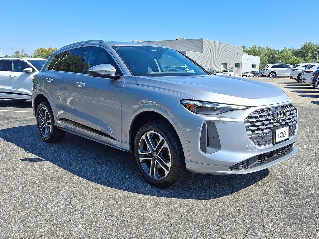 2025 Audi Q5 2.0T Premium Plus photo 2
