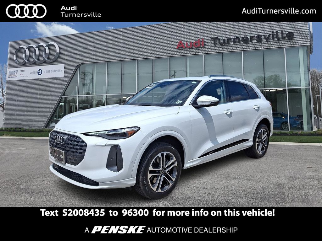 2025 Audi Q5 40 Premium Plus's photo