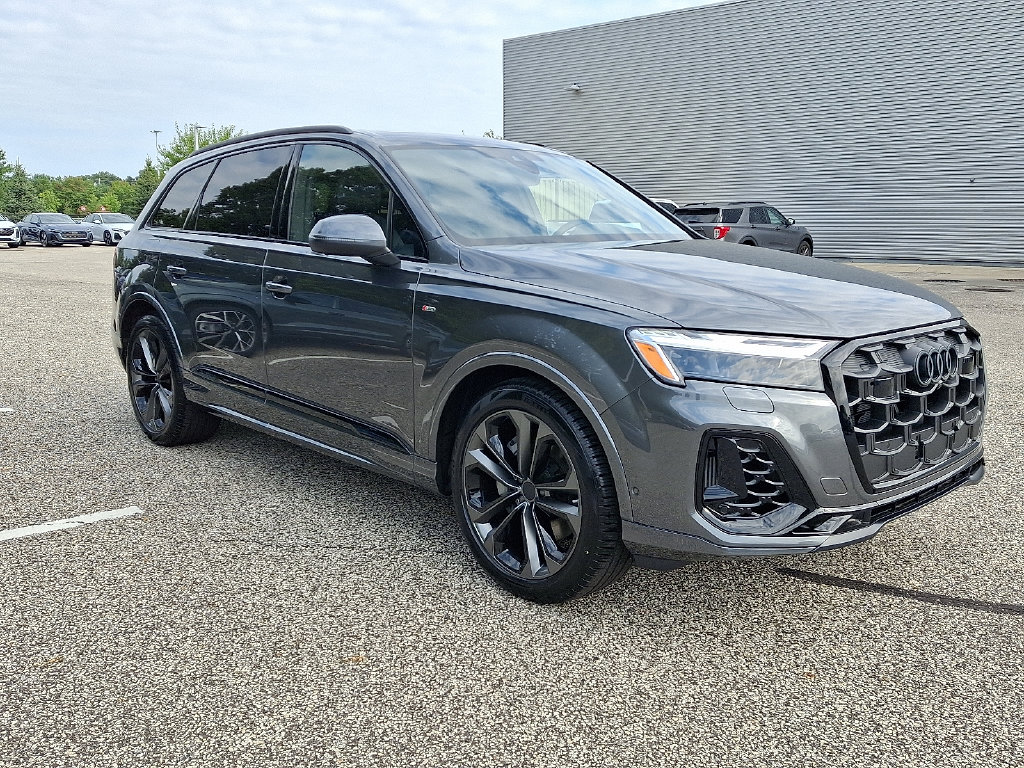New 2026 Audi Q7 Premium Plus SUV