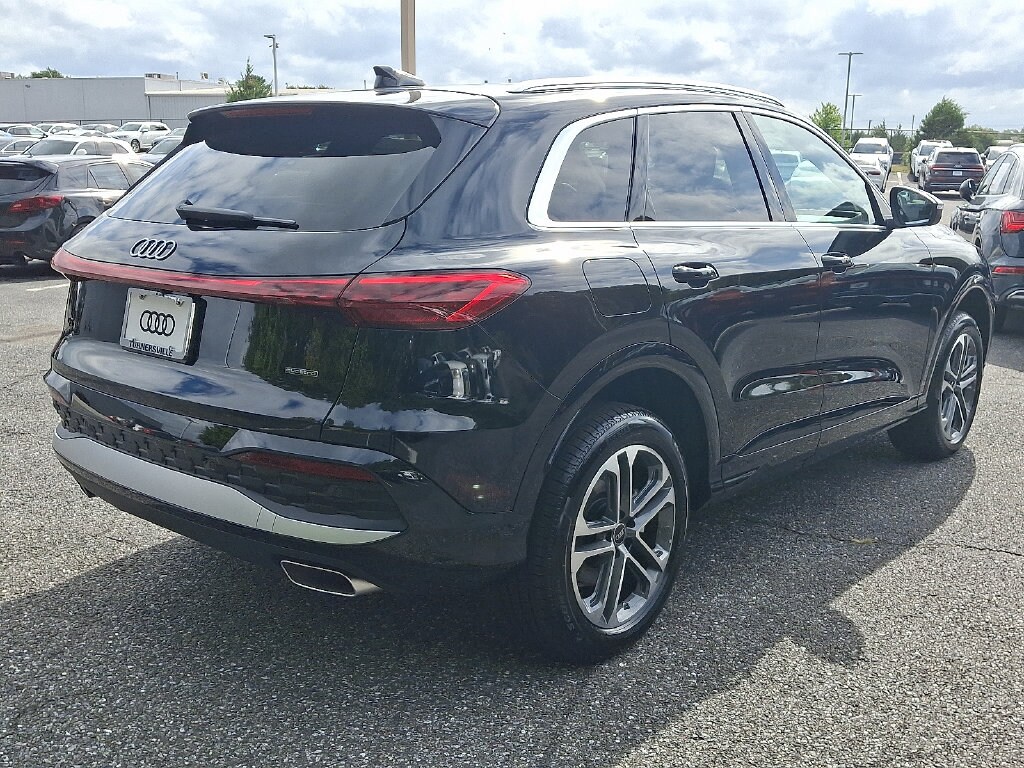 New 2026 Audi Q5 Premium SUV