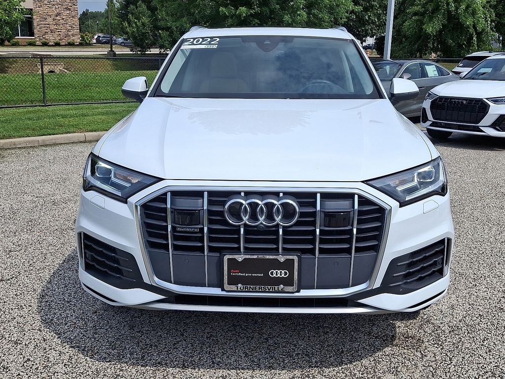 2022 Audi Q7 55 Premium Plus photo 2