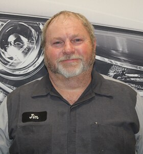 Staff member Jim Gibson from ID_38db4abfc1a4