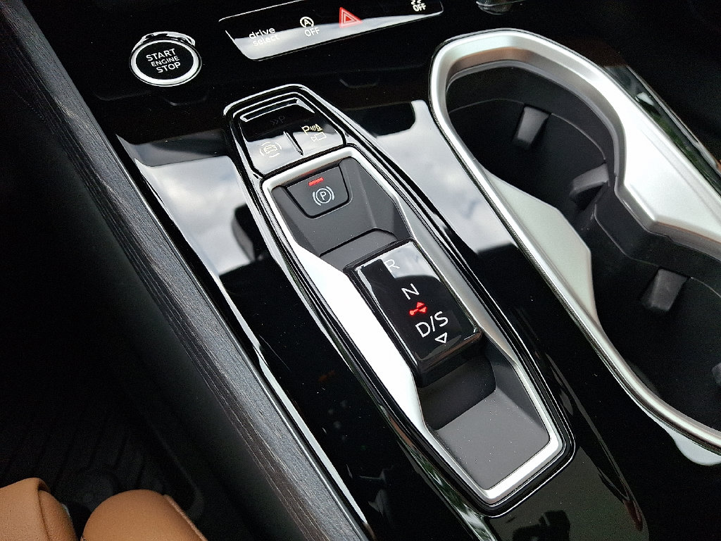 2026 Audi A6 Premium Plus - Photo 7