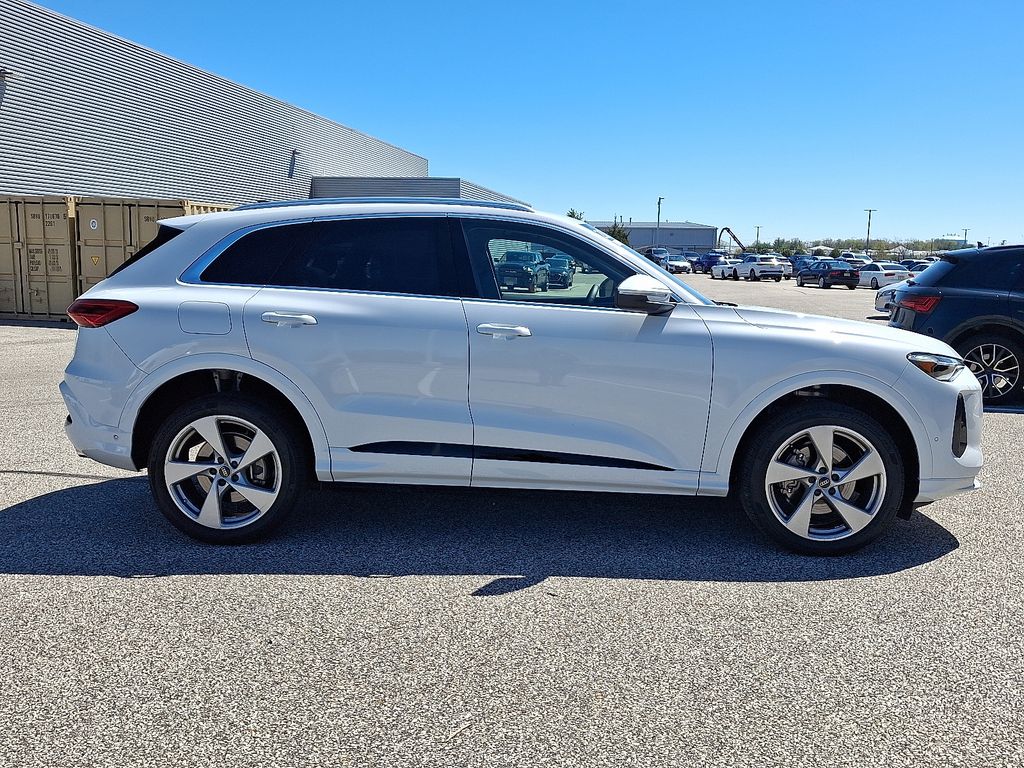 2025 Audi Q5 Premium Plus - Photo 7