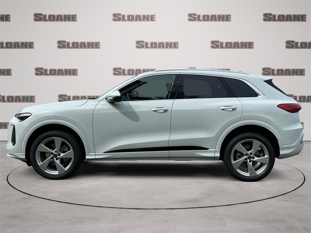 2025 Audi Q5 2.0T Premium Plus photo 2