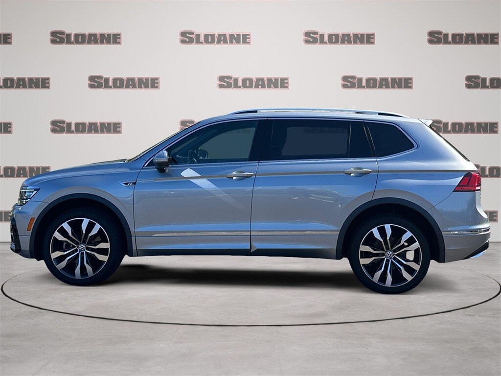 2021 Volkswagen Tiguan SEL Premium R-Line photo 2
