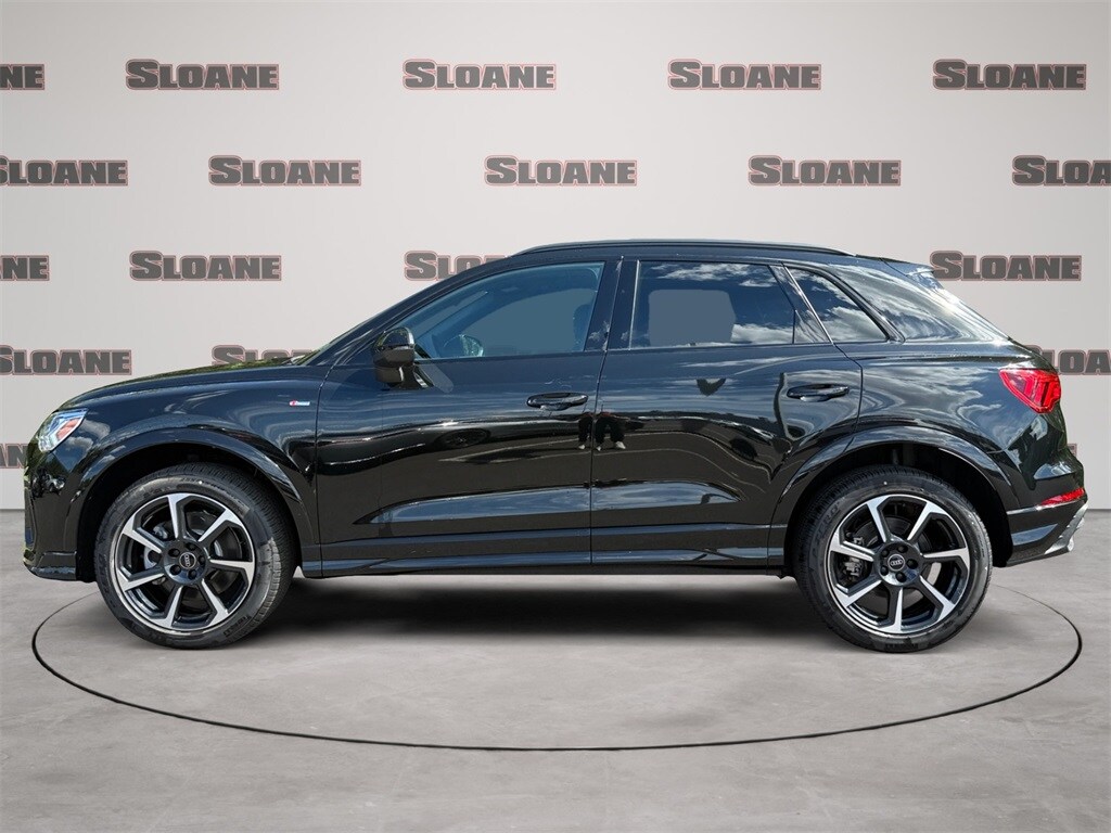 2025 Audi Q3 45 TFSI S line Premium Plus photo 2
