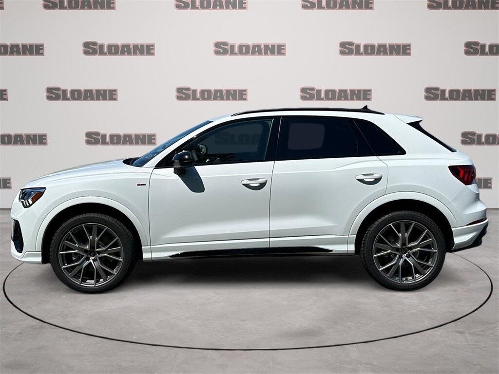 2025 Audi Q3 45 TFSI S line Premium Plus photo 2