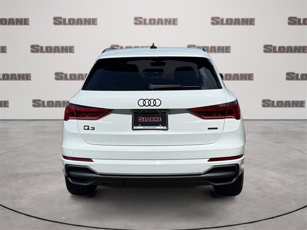 2025 Audi Q3 45 TFSI S line Premium photo 4