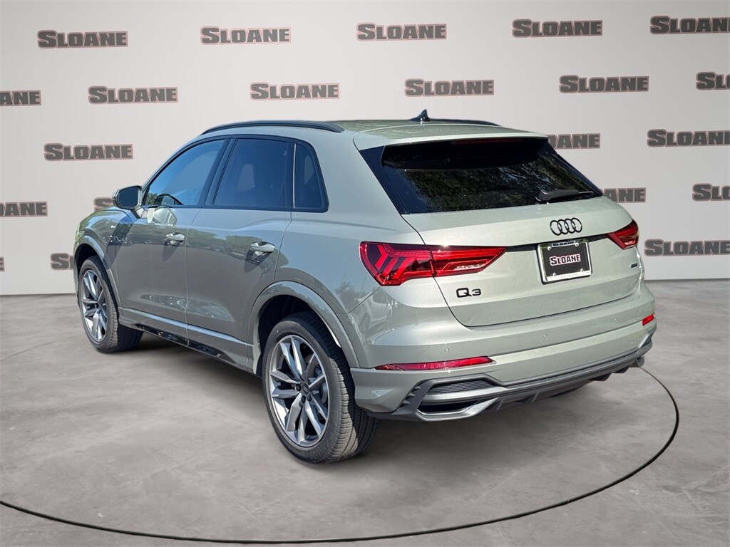 2025 Audi Q3 45 TFSI S line Premium photo 3