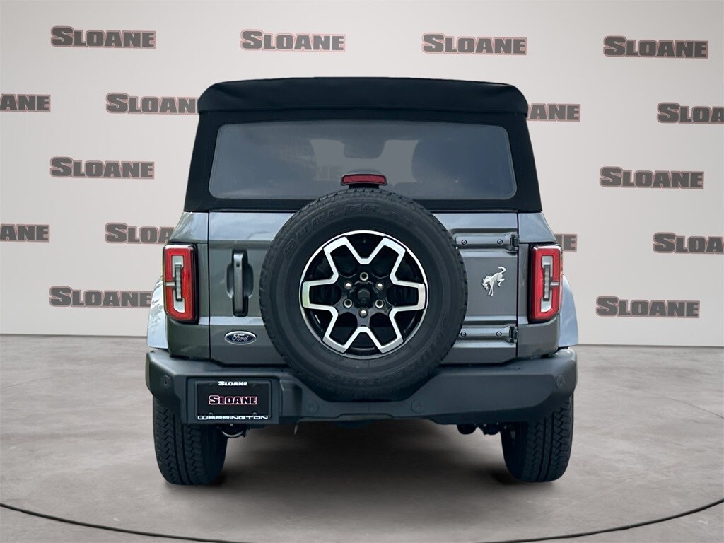 2022 Ford Bronco Outer Banks photo 4