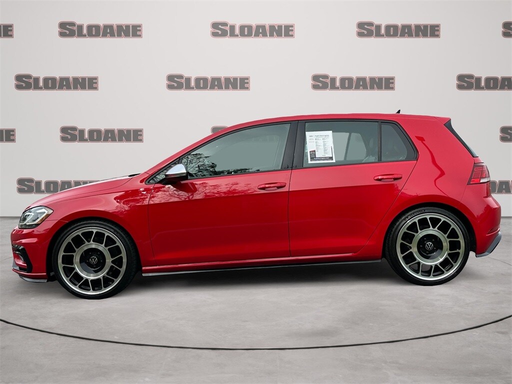 2018 Volkswagen Golf R 4Motion photo 2