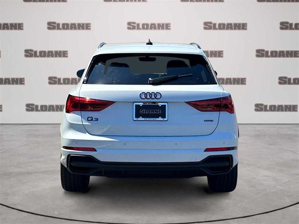 2025 Audi Q3 45 TFSI S line Premium Plus photo 4
