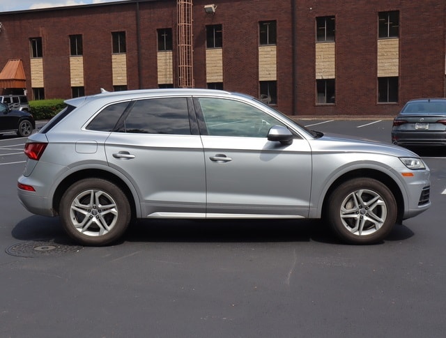 Used 2018 Audi Q5 Premium Plus with VIN WA1BNAFY7J2025703 for sale in Washington, PA