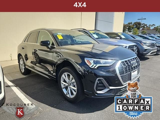 2022 Audi Q3 45 TFSI S line Premium photo 3