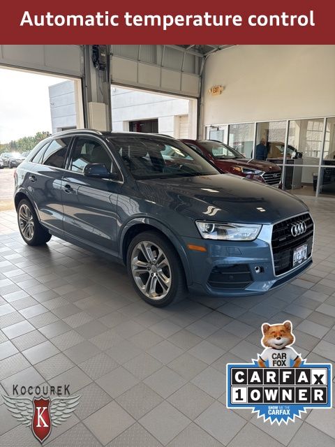2016 Audi Q3 Premium Plus photo 2