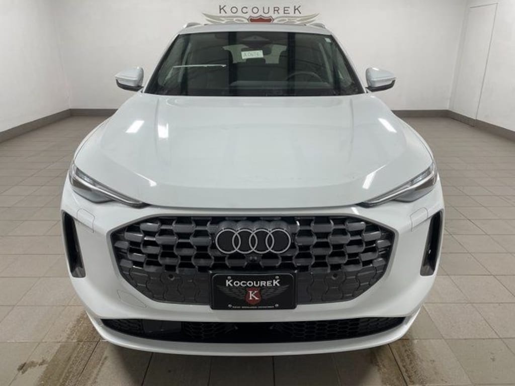 New 2025 Audi Q5 2.0T Premium SUV