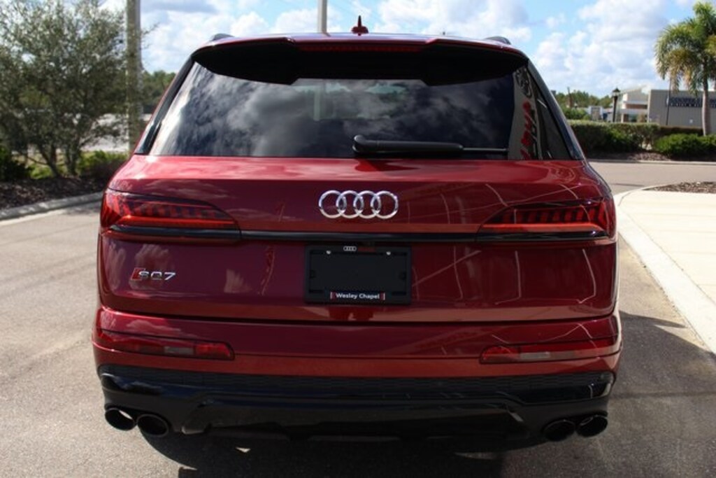 VDP New 2024 Audi SQ7 For Sale Wesley Chapel FL Tampa RD003003