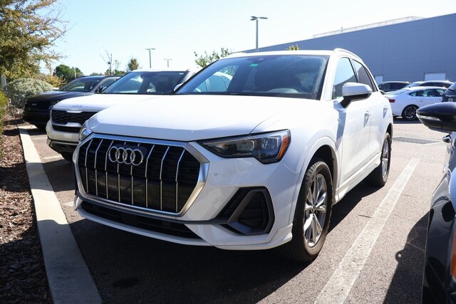 2022 Audi Q3