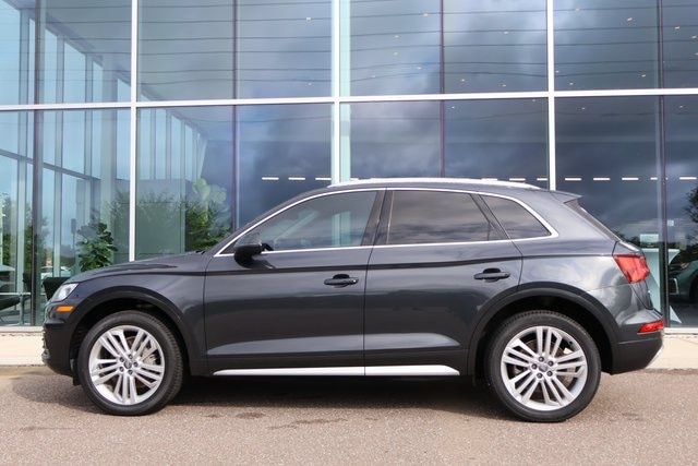 Used 2021 Audi Q5 Premium with VIN WA1AAAFY8M2139141 for sale in Wesley Chapel, FL