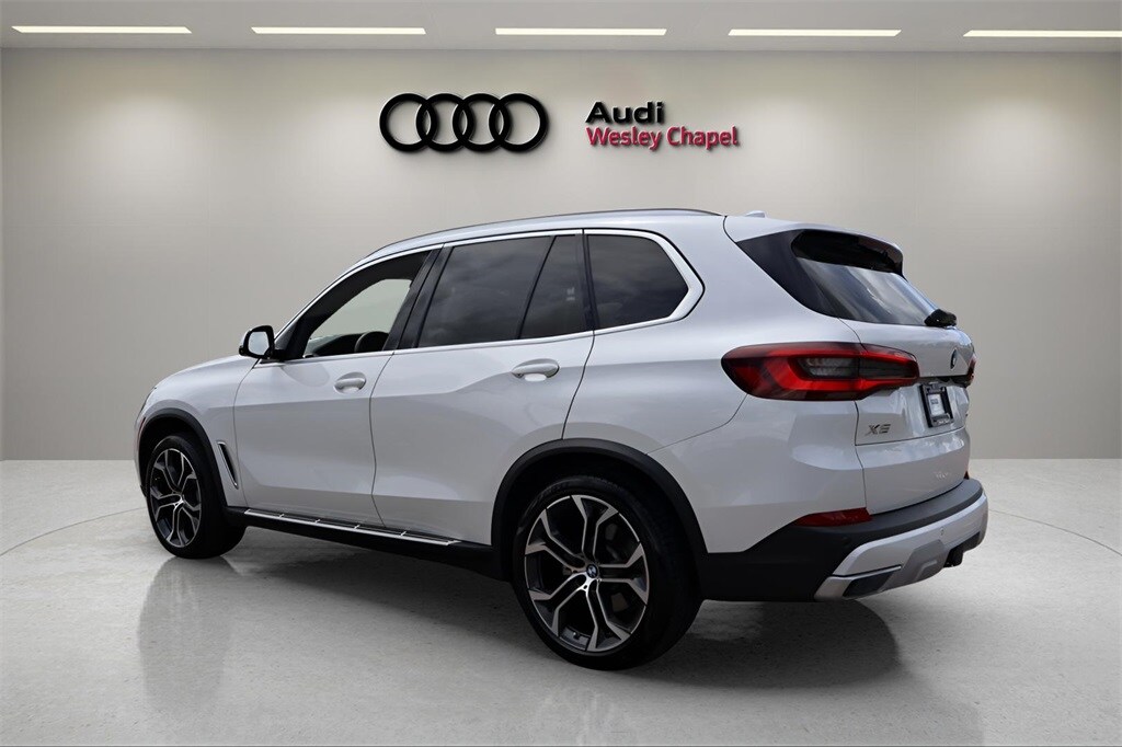 2022 Bmw X5 sDrive40i photo 2