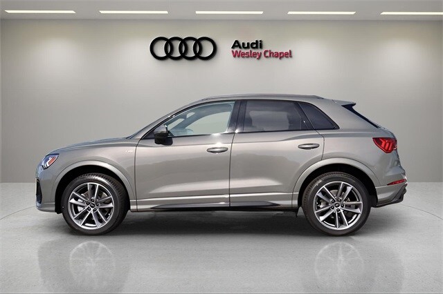2025 Audi Q3 Premium S line photo 2