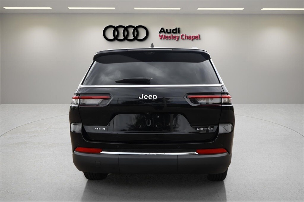 2023 Jeep Grand Cherokee Limited photo 4