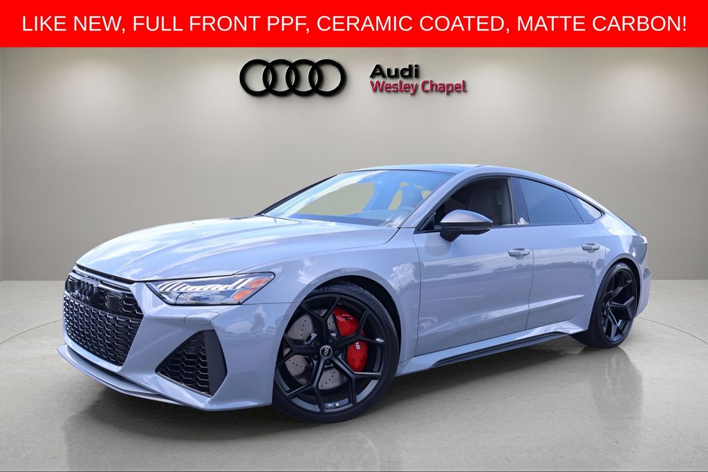 2026 Audi RS7 Performance's photo