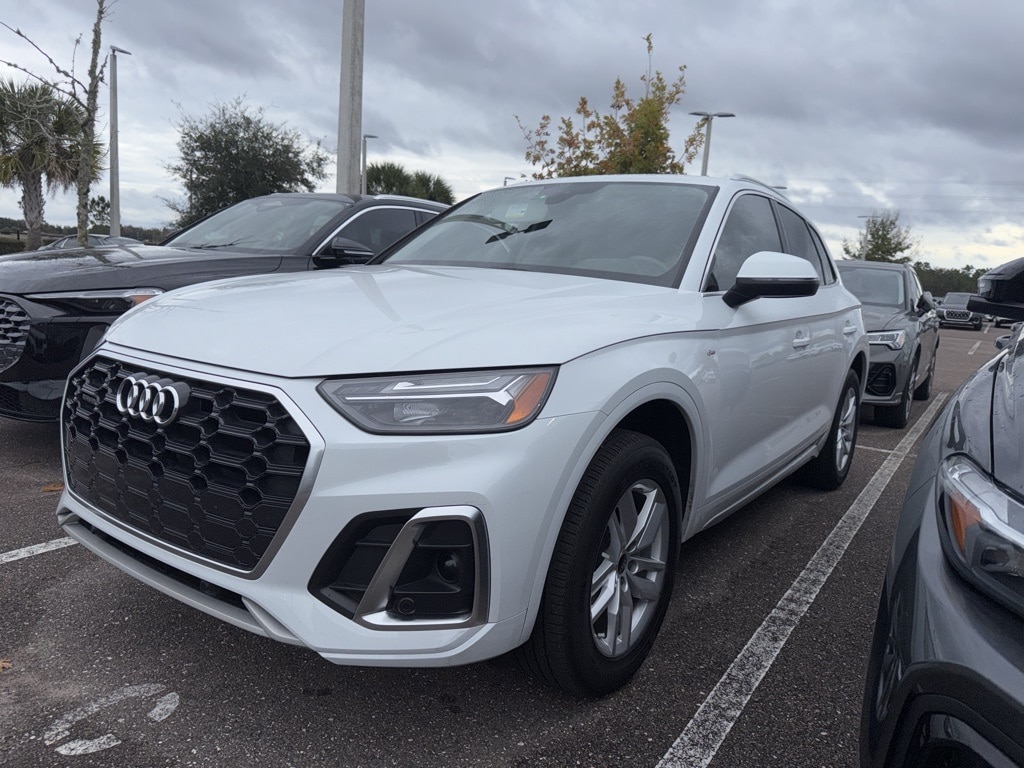 2023 Audi Q5 Premium's photo
