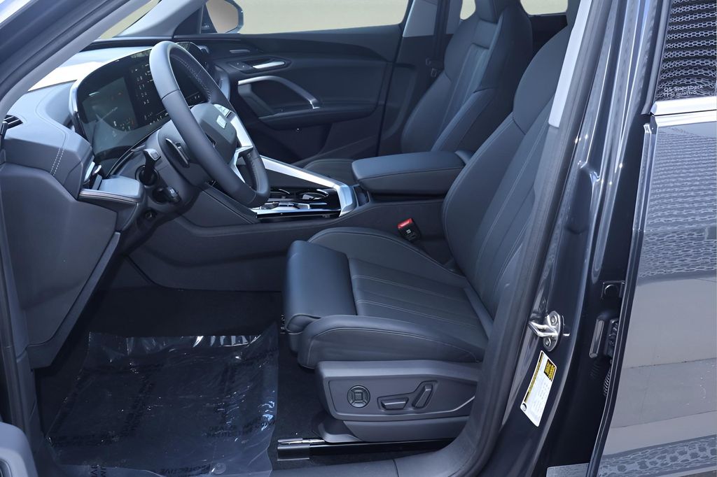 2025 Audi Q5 Sportback Premium Plus - Photo 12