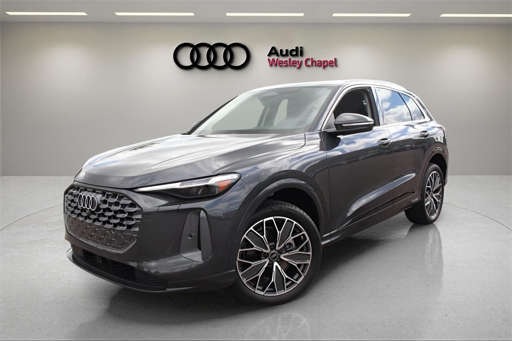 2025 Audi New Q5 Premium Plus's photo