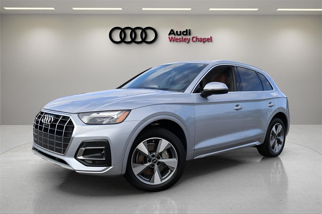 2023 Audi Q5 Premium Plus's photo