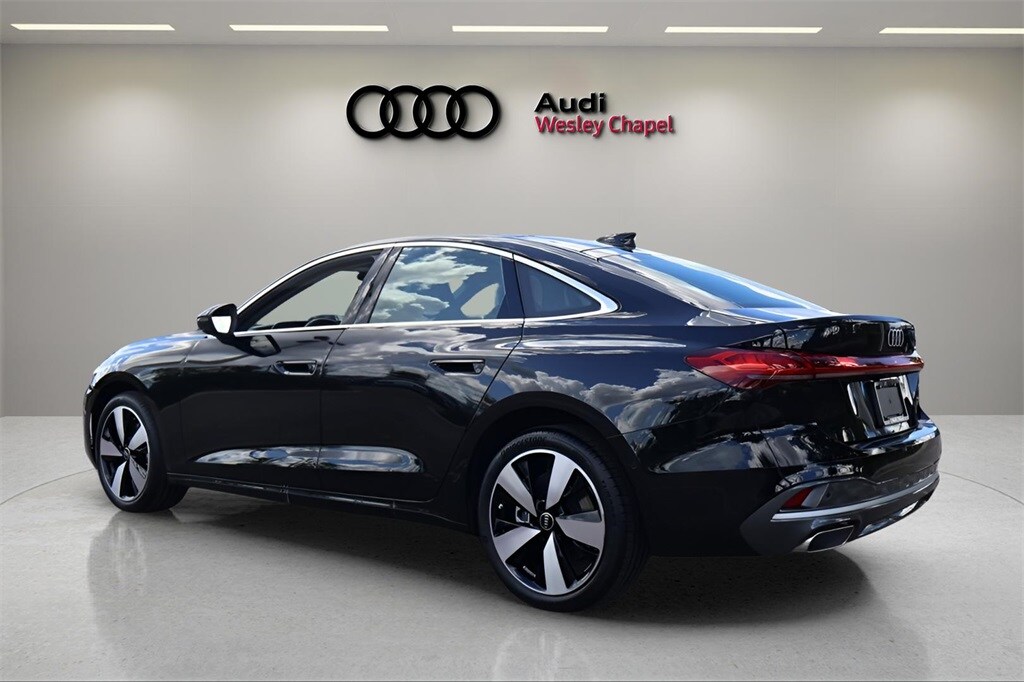 2025 Audi A5 2.0T Prestige photo 3