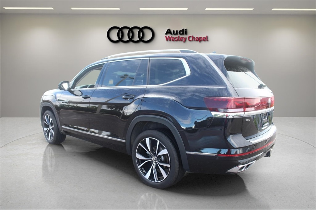 Used 2024 Volkswagen Atlas 2.0T SEL Premium R-Line SUV