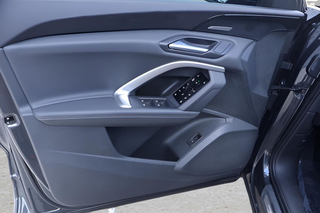 2025 Audi Q5 Sportback Premium Plus - Photo 10