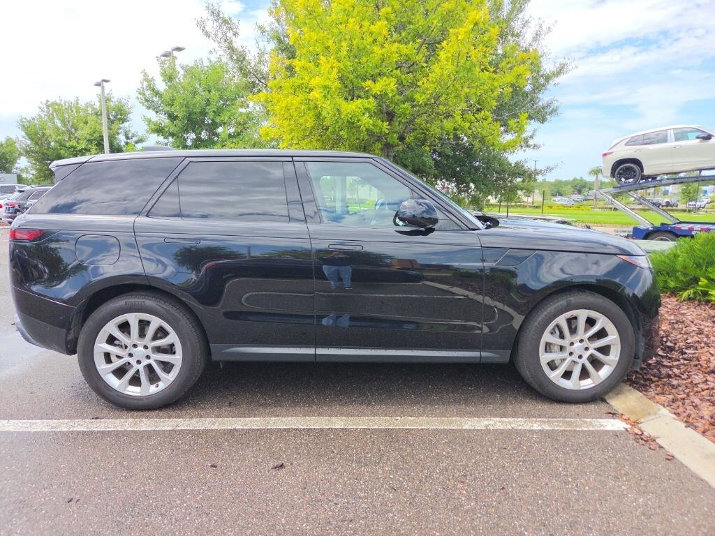 Used 2025 Land Rover Range Rover Sport SE SUV