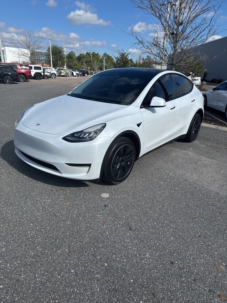 2023 Tesla Model Y Long Range's photo